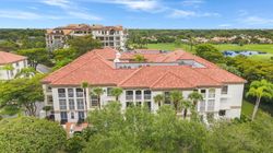 Pre-foreclosure in  ORANGEWOOD LN  Boca Raton, FL 33433