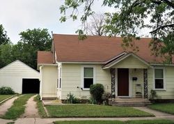 Pre-foreclosure Listing in VINCENT ST BROWNWOOD, TX 76801