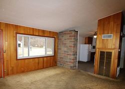 Pre-foreclosure in  MIDLAND DR Elkhart, IN 46514