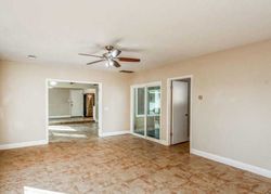 Pre-foreclosure in  BEECHWOOD CIR Reedley, CA 93654
