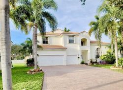 Pre-foreclosure in  SW 32ND AVE Fort Lauderdale, FL 33312