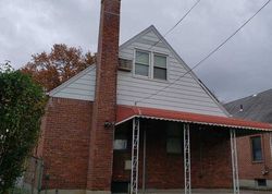 Pre-foreclosure in  203RD ST Oakland Gardens, NY 11364