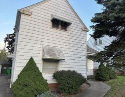 Pre-foreclosure in  E 114TH ST Cleveland, OH 44125