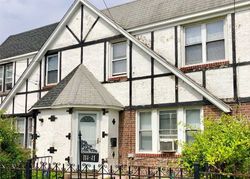 Pre-foreclosure Listing in 203RD ST SAINT ALBANS, NY 11412