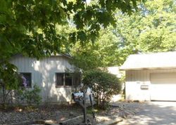 Pre-foreclosure Listing in BLUFFSIDE PL # 4701 STRONGSVILLE, OH 44136
