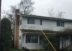 Pre-foreclosure in  NE 18TH ST Mcminnville, OR 97128