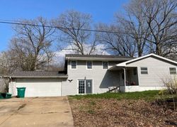 Pre-foreclosure in  GLENWOOD DR Pevely, MO 63070