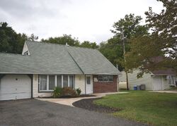  Kingwood Ln, Levittown PA