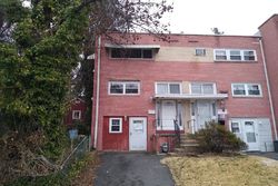 Pre-foreclosure in  VALLEY VIEW DR Folcroft, PA 19032