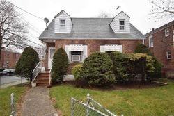 Pre-foreclosure in  160TH ST Fresh Meadows, NY 11366