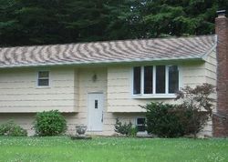 Pre-foreclosure Listing in WILLOW RUN BROOKFIELD, CT 06804