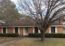 Pre-foreclosure in  GREENFIELD DR Ridgeland, MS 39157