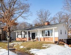 Pre-foreclosure in  34TH AVE Rock Island, IL 61201