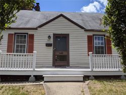 Pre-foreclosure in  RUTH ST Bridgeport, CT 06606