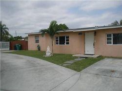 Pre-foreclosure in  SW 107TH PL Miami, FL 33165