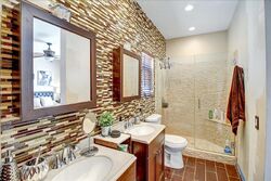 Pre-foreclosure in  CROWN COURT CIR # 101 Valencia, CA 91354