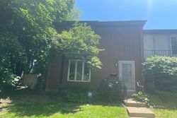 Pre-foreclosure in  GARDEN CRESCENT CT Elgin, IL 60123