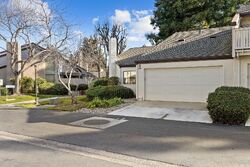 Pre-foreclosure in  CEDAR CREEK DR UNIT 85 Modesto, CA 95355