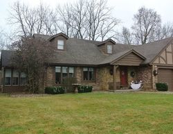 Pre-foreclosure in  TIMBERWOOD CIR Anderson, IN 46012