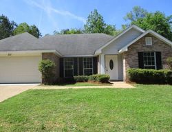 Pre-foreclosure in  WILLOW BAY DR Byram, MS 39272