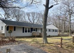 Pre-foreclosure Listing in LINCOLN AVE MASTIC BEACH, NY 11951