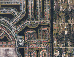 Pre-foreclosure in  HEYDON CIR E Naples, FL 34120