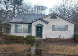 Pre-foreclosure Listing in S WALNUT ST HOPE, AR 71801