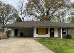 Pre-foreclosure in  EASTWOOD DR Searcy, AR 72143