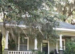 Pre-foreclosure in  N BEAUMONT AVE Kissimmee, FL 34741