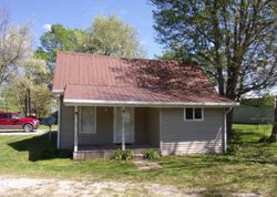 Pre-foreclosure Listing in E RAILROAD AVE CRAWFORDSVILLE, IN 47933