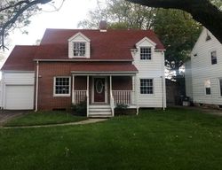 Pre-foreclosure Listing in CRESTVIEW DR SPRINGFIELD, OH 45504