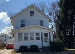 Pre-foreclosure Listing in INDEPENDENCE ST PAINESVILLE, OH 44077