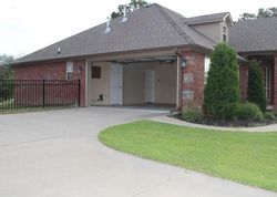 Pre-foreclosure in  SANDPIPER AVE Lowell, AR 72745