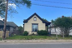 Pre-foreclosure in  VINCENNES ST New Albany, IN 47150