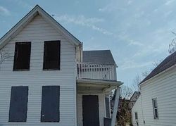  W 81st St, Cleveland OH