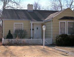  E 16th Ave, Hutchinson KS
