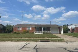 Pre-foreclosure in  BAYVIEW AVE Brookville, OH 45309