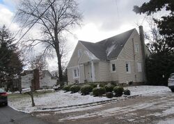 Pre-foreclosure in  ORRIS AVE Piscataway, NJ 08854