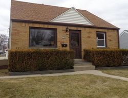Pre-foreclosure in  S 51ST ST Milwaukee, WI 53220