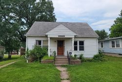 Pre-foreclosure Listing in GRAND AVE MUSCATINE, IA 52761