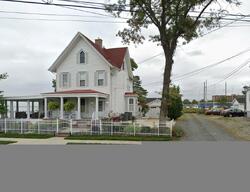 Pre-foreclosure in  W FRONT ST Keyport, NJ 07735