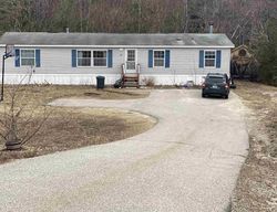 Pre-foreclosure Listing in HOIT MILL RD WEARE, NH 03281