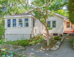 Pre-foreclosure Listing in UPLAND RD WAKEFIELD, MA 01880