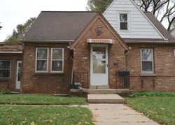Pre-foreclosure in  N 72ND ST Milwaukee, WI 53218