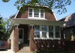 Pre-foreclosure in  N KEYSTONE AVE Chicago, IL 60630
