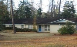 Pre-foreclosure in  PLANTATION DR Silsbee, TX 77656