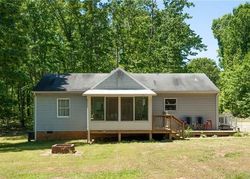 Pre-foreclosure in  SHANNON HILL ESTATES RD Kents Store, VA 23084