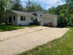 Pre-foreclosure in  SE TRAIL RIDGE RD Grimes, IA 50111