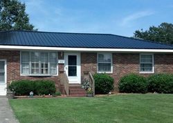 Pre-foreclosure in  NEW CIRCLE DR Ayden, NC 28513