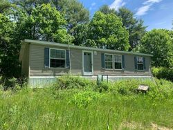 Pre-foreclosure Listing in LEWISTON RD TOPSHAM, ME 04086